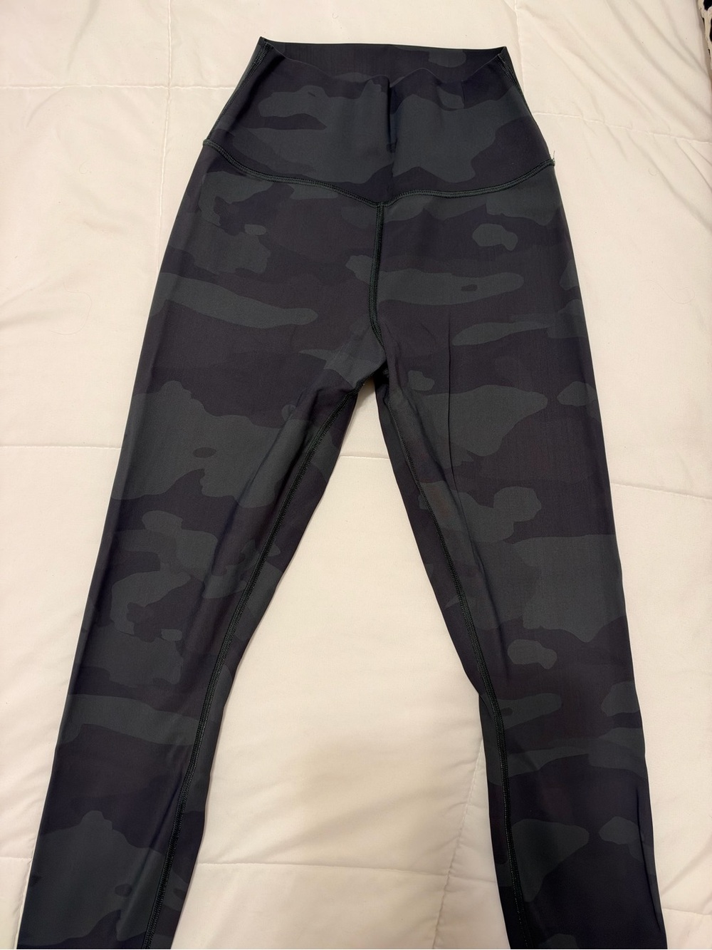 ALO Yoga Camo High-Waist Leggings
